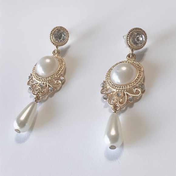 Pearls earrings, NWOT - Picture 3 of 5
